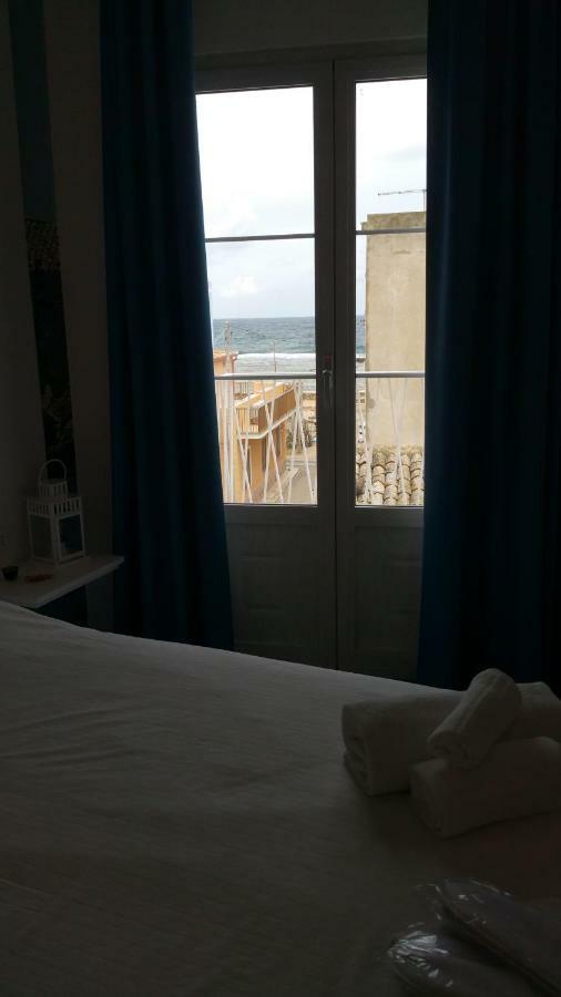 Lyria Hotel Марцамеми Екстериор снимка